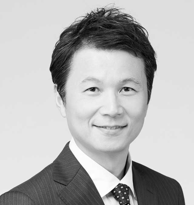 Black and white photo of Simon Monk